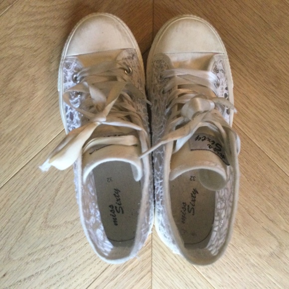 MISS SIXTY girls white lace high top trainers - Picture 7 of 8